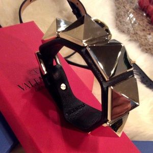 Valentino  Large Black/Silver Spike studs